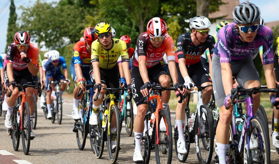 Liveblog: Kooij sprint naar derde plek in vierde etappe Renewi Tour