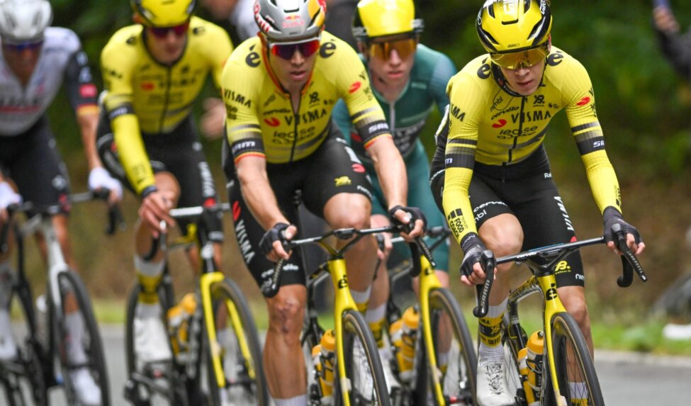 Brennan misses out on win in chaotic sprint