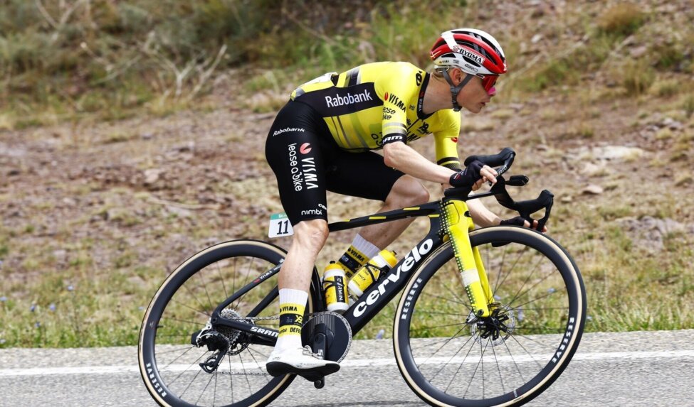 Team Visma | Lease a Bike doorstaat bergetappe Vuelta a España zonder problemen
