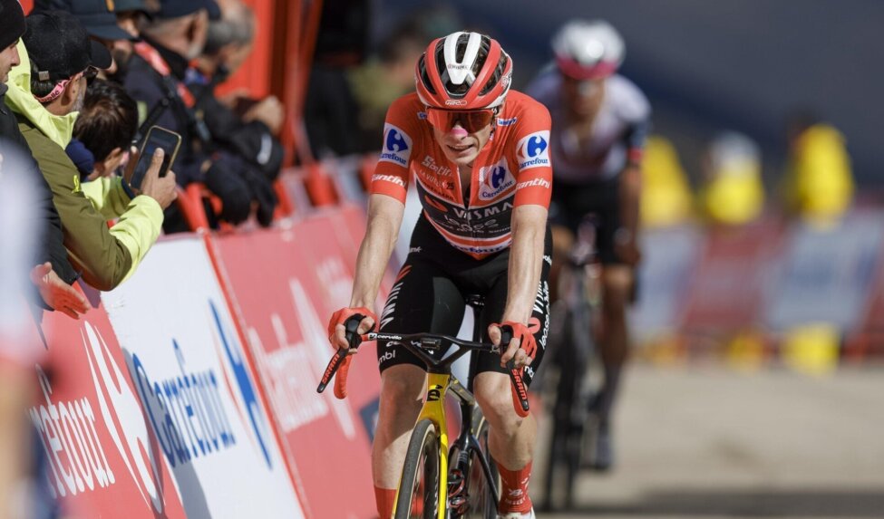 Vingegaard extends lead over rivals in seventeenth stage of Vuelta a España