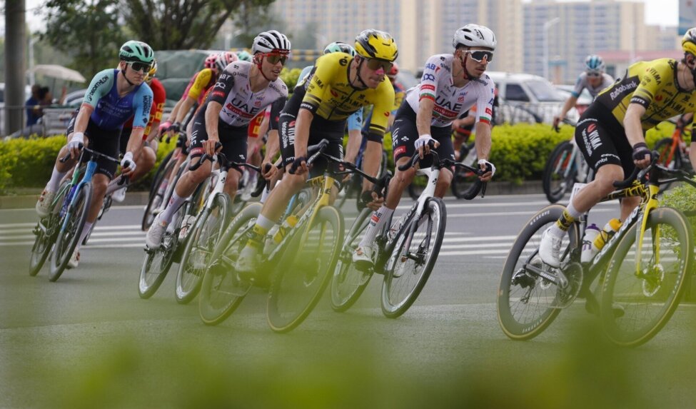 Team Visma | Lease a Bike stays out of Tour of Guangxi sprint battle