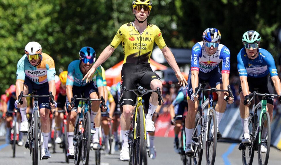 Brennan bezorgt Team Visma | Lease a Bike eerste seizoenszege in slotetappe Tour Down Under