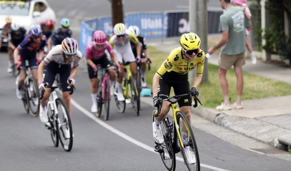 Team Visma | Lease a Bike toont aanvallende intenties in Cadel Evans Great Ocean Road Race