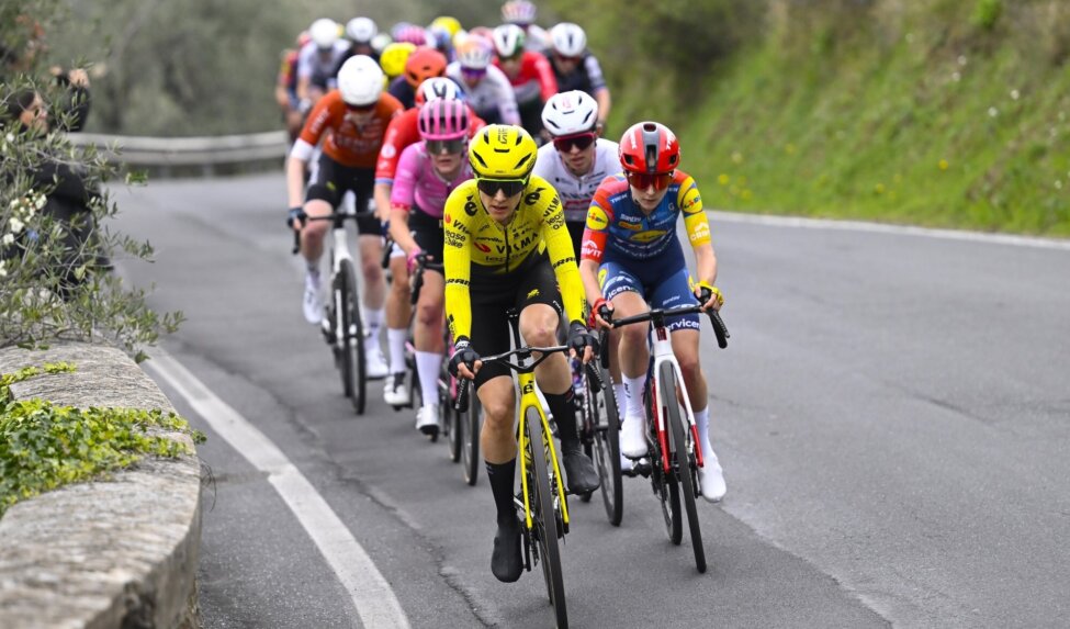 Team Visma | Lease a Bike counting on a strong team collective during the Amstel Gold Race