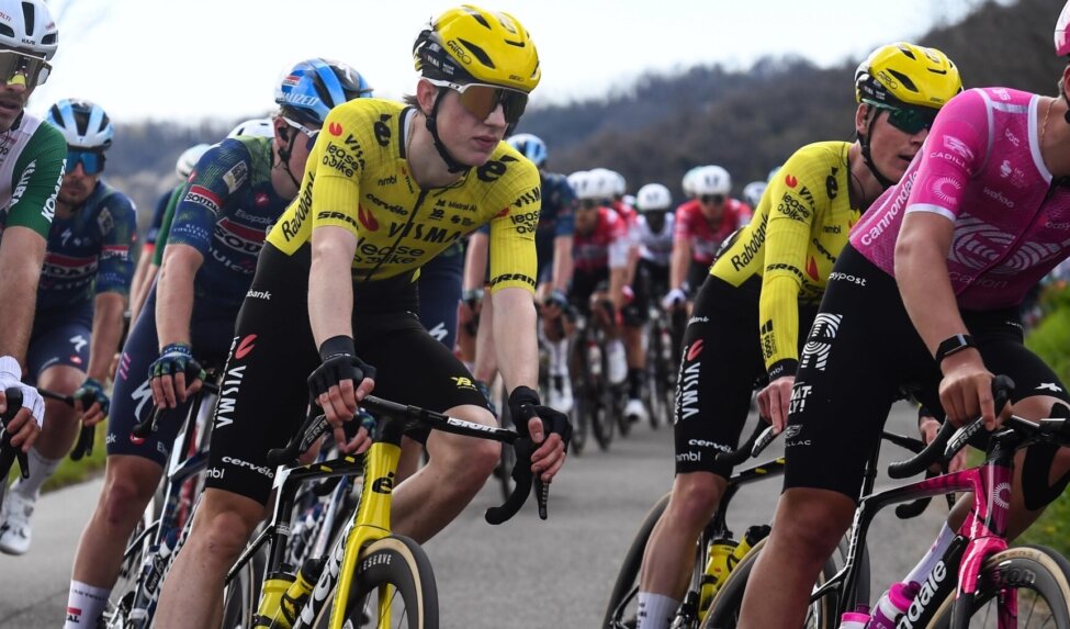 Team Visma | Lease a Bike holds its own in the third stage of the Coppi e Bartali