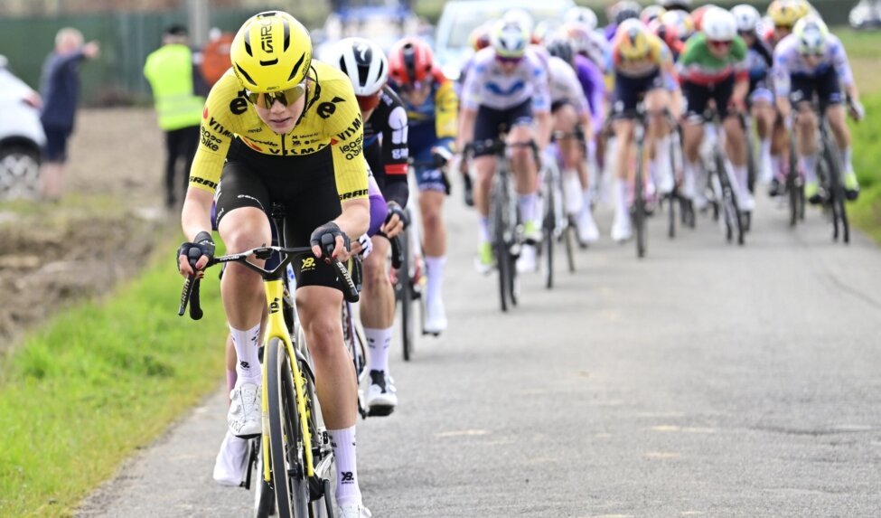 Liveblog Dwars door Vlaanderen Women: Nooijen takes third place after strong finish