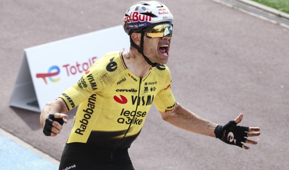 Vier de zege in Parijs-Roubaix met ons mee met onze favoriete Wout van Aert-items