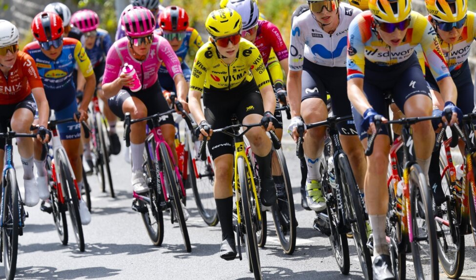 Liveblog La Vuelta Femenina: All eyes on steep Alto les Praeres!
