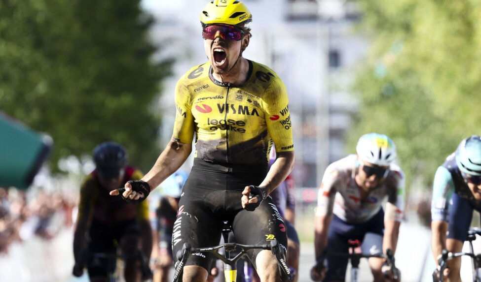 Hagenes bezorgt Team Visma | Lease a Bike heroïsche zege in Antwerp Port Epic