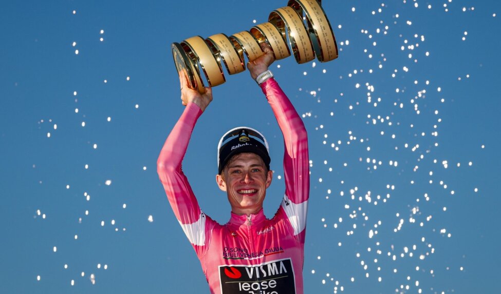 Vingegaard wins Giro d’Italia and makes history by completing the historic Grand Tour trilogy