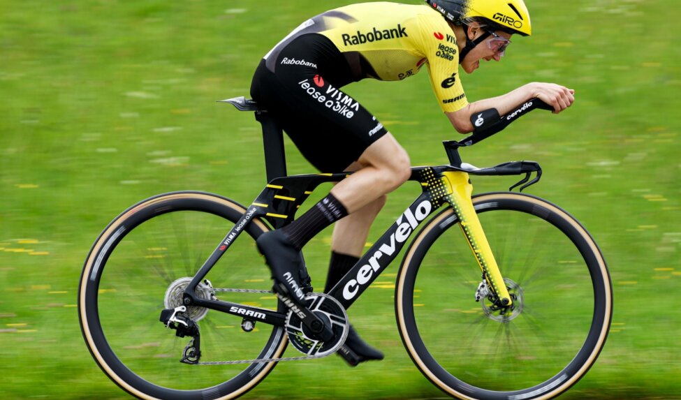 De Vries rides to impressive seventh place in Giro d’Italia Women mountain time trial