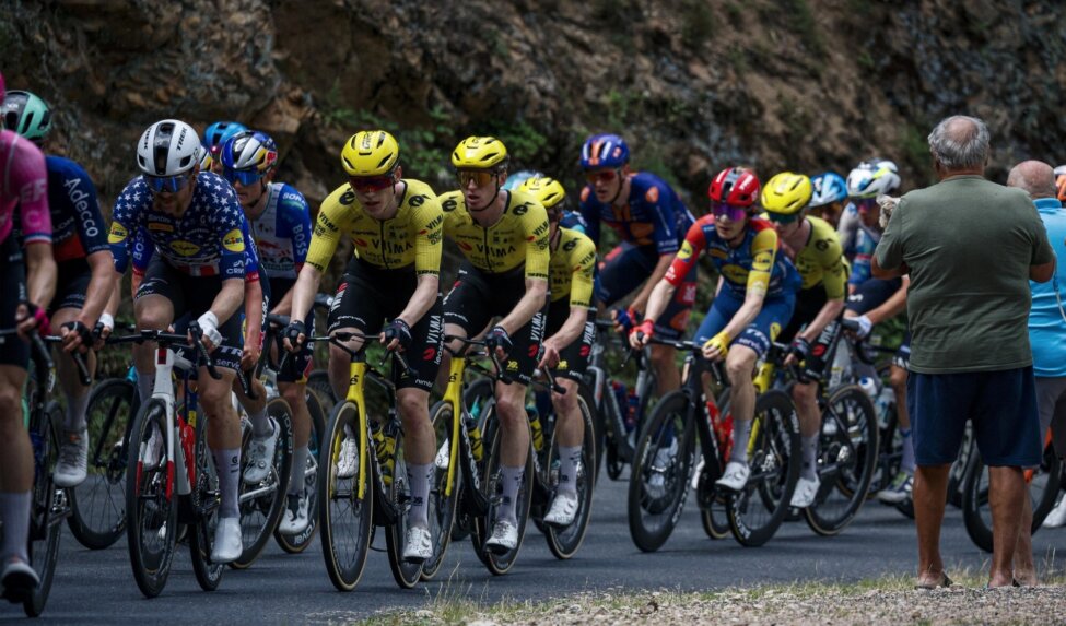 Team Visma | Lease a Bike richt blik op ploegentijdrit na probleemloze tweede rit in Tour Auvergne-Rhône-Alpes