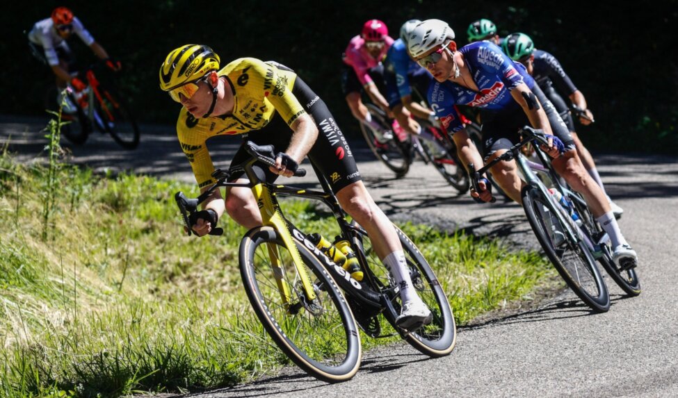 Liveblog Tour Auvergne - Rhône-Alpes: de eerste bergetappe zit erop!