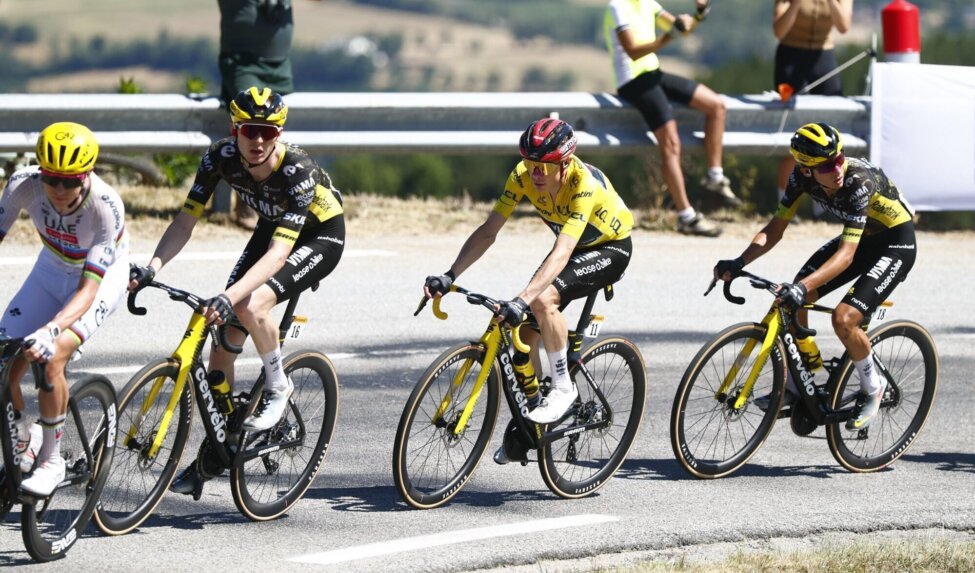 Sterke Vingegaard eindigt tweede in derde etappe Tour de France
