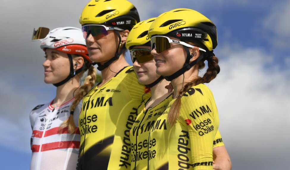 Van Dam knokt zich na val naar vierde plek in Pointe du Raz Ladies Classic