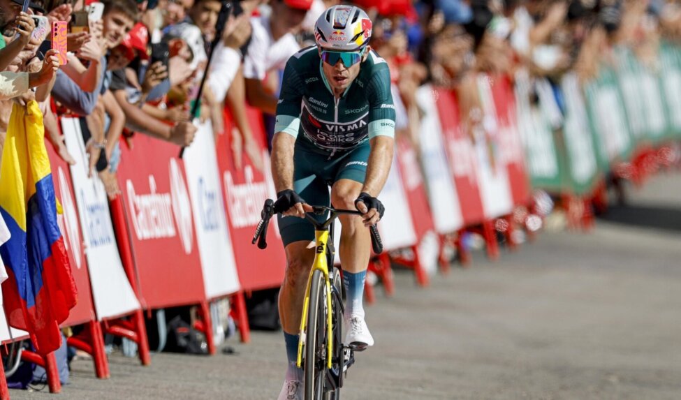 Van Aert klimt naar derde plaats in bergetappe Vuelta a España en leidt puntenklassement