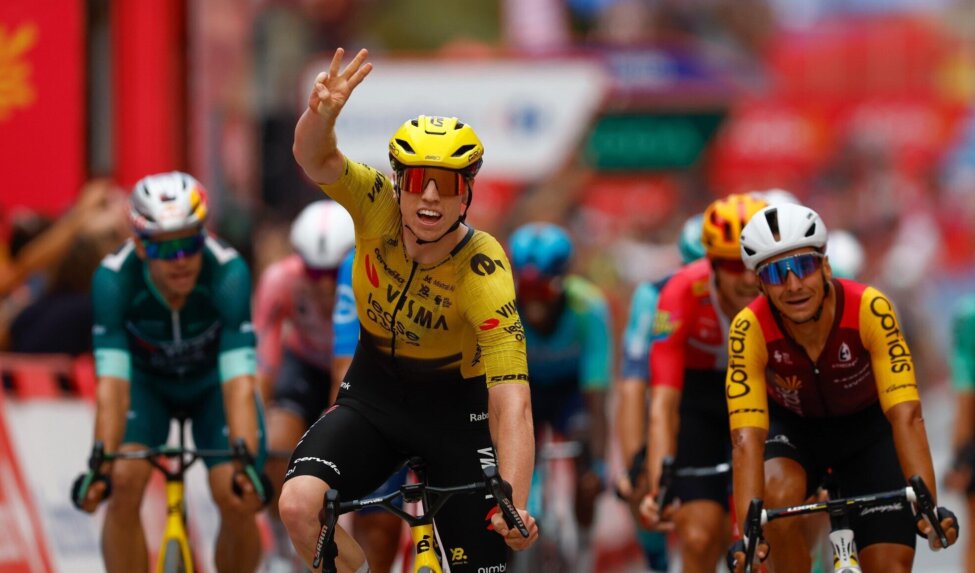 Brennan knalt naar derde zege in Vuelta a España na masterclass Team Visma | Lease a Bike