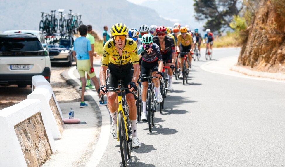 Liveblog Vuelta a España: Brennan, Van Aert en Armirail in de ontsnapping