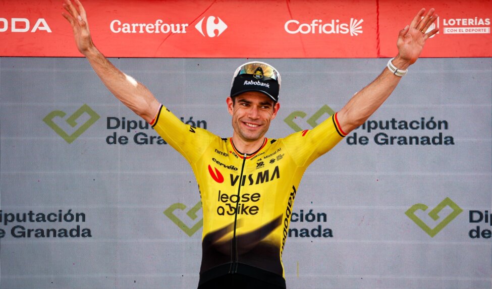 Van Aert wint dertiende etappe Vuelta a España na sterk teamwerk
