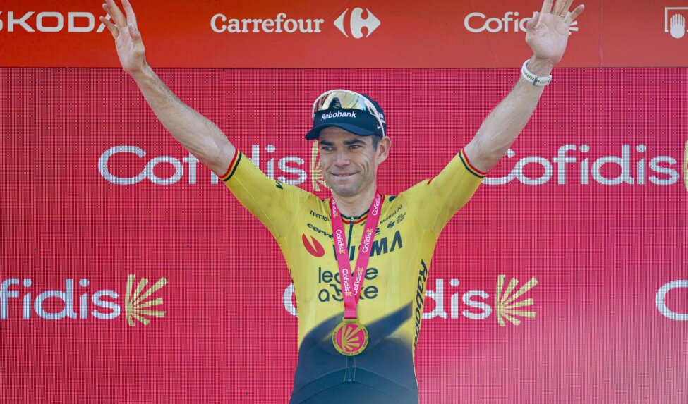 Liveblog Vuelta a España: Van Aert sprints to his second stage win!