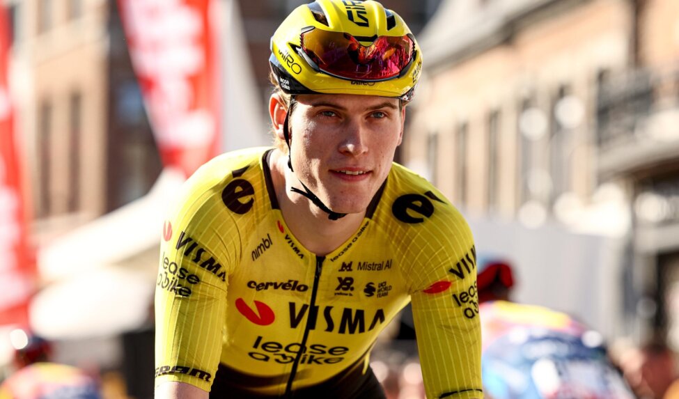 Liveblog Paris-Tours: Hagenes solos to victory after late attack