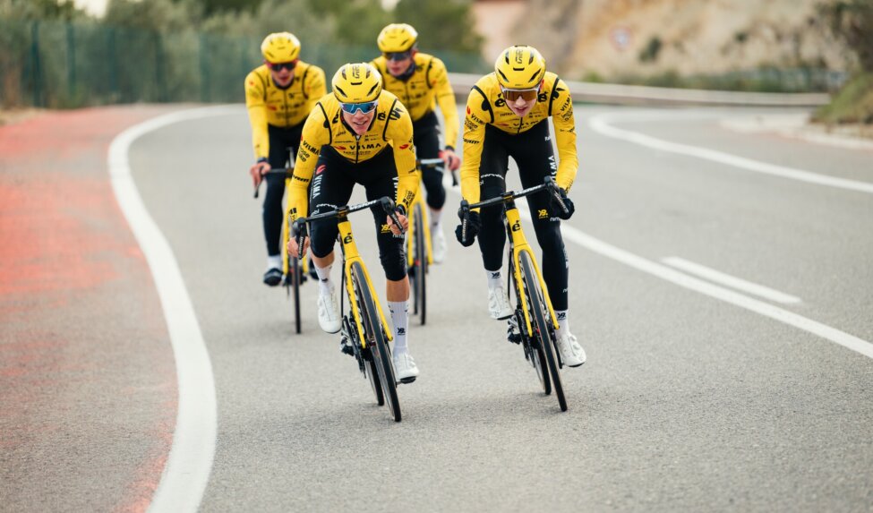 Team Visma | Lease a Bike breidt programma voor technische vaardigheden verder uit