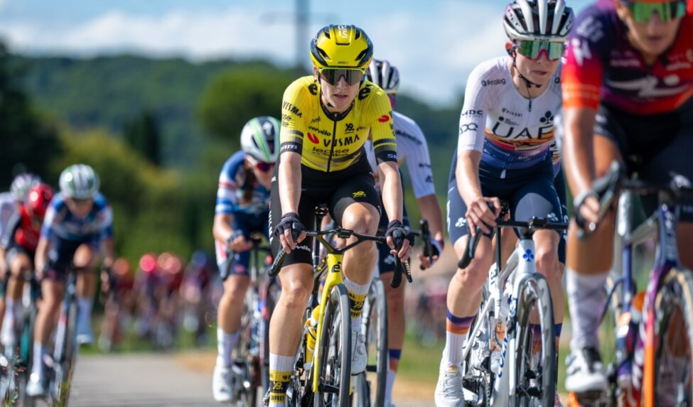 Team Visma | Lease a Bike experiences no problems in third stage of Tour de l'Ardèche