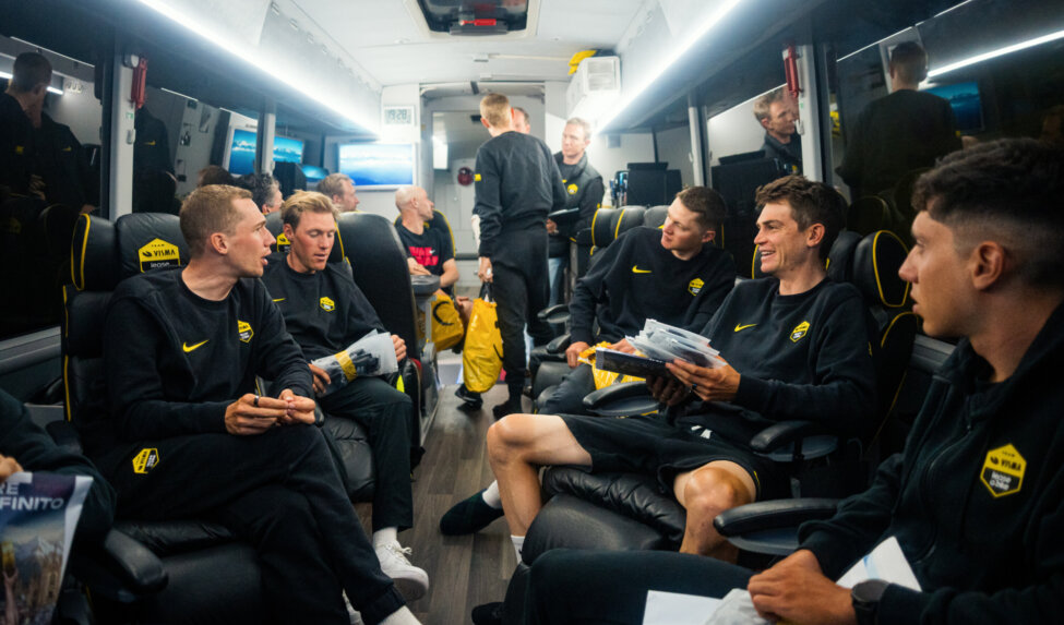 Fan Peloton talk: 'It feels as though I’m sitting in the team bus myself'