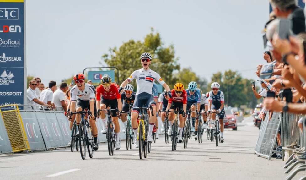 Rowe powers to stage victory in Tour de l’Avenir